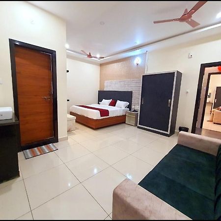 Hotel Vsr Grand Vijayawāda Exterior foto